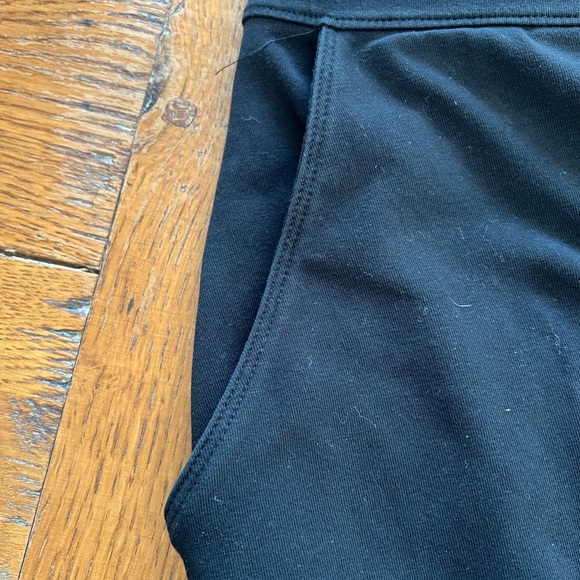 LL Bean women's black cropped pants 3x, great condition, smoke free home. - Picture 11 of 11